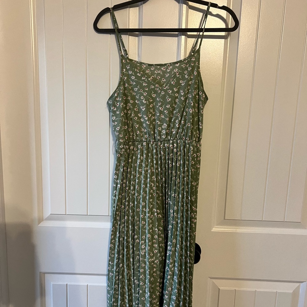 Green Floral Spaghetti Strap Dress
